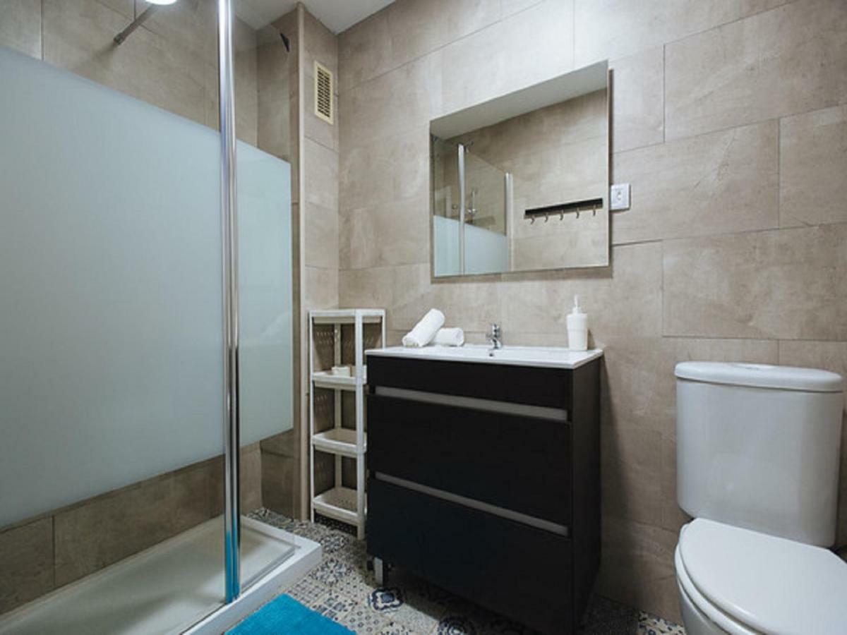 Divi Apartments Martínez Montañes Sevilla Zimmer foto